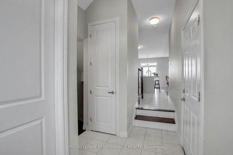 Photo 2 at 110 Main Halyard Lane, Nepean (Half Moon Bay), Ottawa