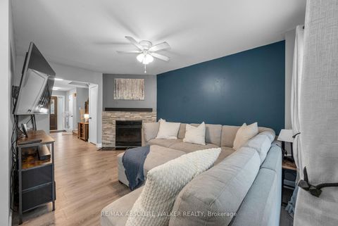 Photo 5 at 108 Cedarock Drive, Bridlewood, Kanata