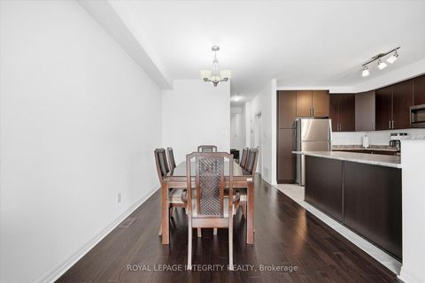 Photo 5 at 88 Chevron Place, Mer Bleue/Bradley Estates/Anderson Park, Orleans