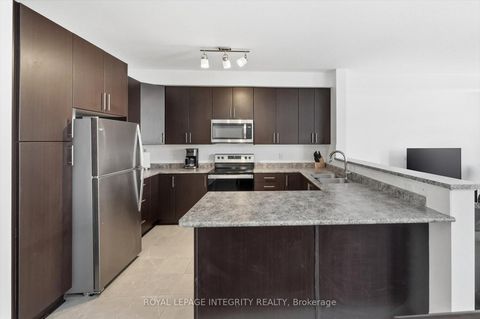 Photo 7 at 88 Chevron Place, Mer Bleue/Bradley Estates/Anderson Park, Orleans