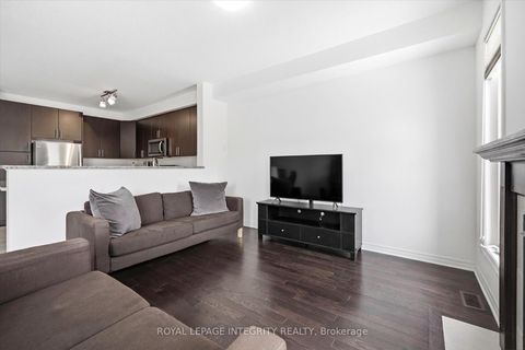 Photo 11 at 88 Chevron Place, Mer Bleue/Bradley Estates/Anderson Park, Orleans