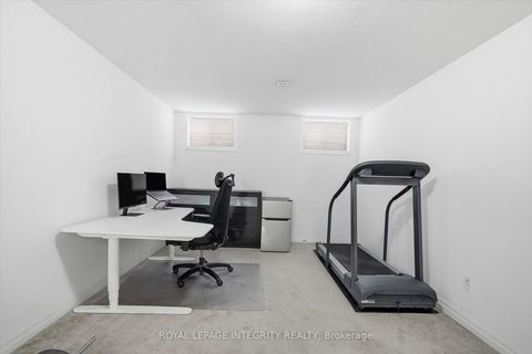 Photo 30 at 88 Chevron Place, Mer Bleue/Bradley Estates/Anderson Park, Orleans