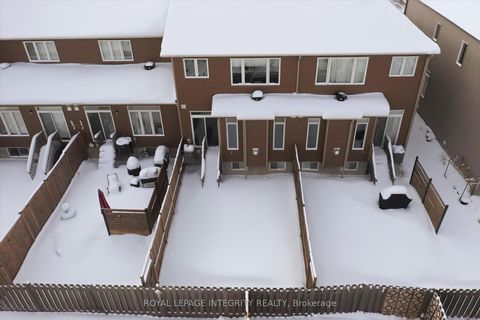 Photo 33 at 88 Chevron Place, Mer Bleue/Bradley Estates/Anderson Park, Orleans