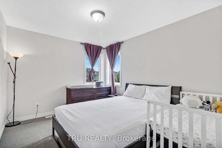 Photo 23 at 20 Coppermine Street, Nepean (Heritage Park), Ottawa