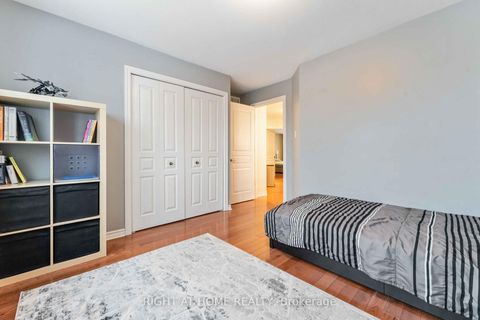 Photo 36 at 162 Saltspring Private, Bridlewood, Kanata