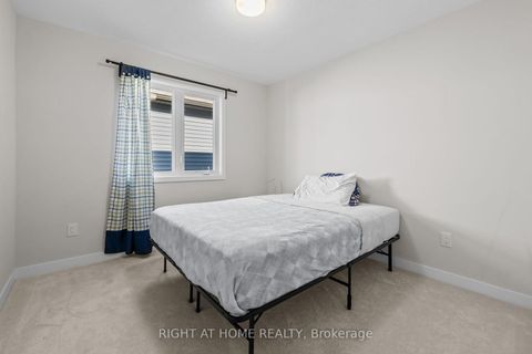 Photo 28 at 837 Derren Avenue, Stittsville (North), Stittsville