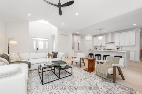 Photo 2 at 23 Skeel Court, Btwn Franktown Rd. & Fallowfield Rd., Stittsville