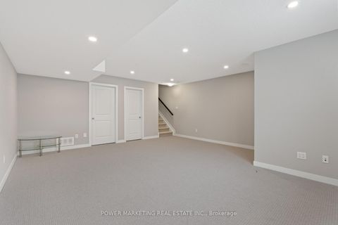 Photo 22 at 431 Cope Drive, Emerald Meadows/Trailwest, Kanata