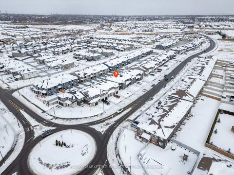 Photo 25 at 431 Cope Drive, Emerald Meadows/Trailwest, Kanata