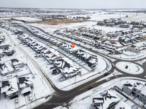 Photo 26 at 431 Cope Drive, Emerald Meadows/Trailwest, Kanata