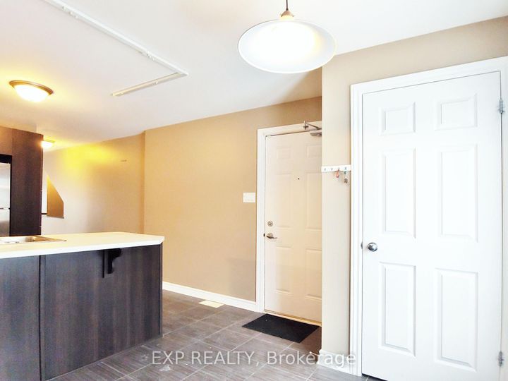 Photo 6 at B - 605 Chapman Mills Drive, Nepean (Strandherd), Ottawa