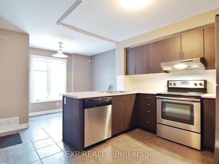 Photo 8 at B - 605 Chapman Mills Drive, Nepean (Strandherd), Ottawa