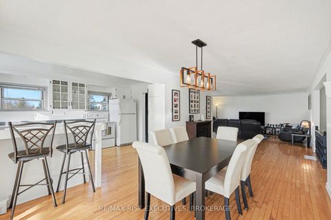 Photo 9 at 41 Wilson Street E, Perth