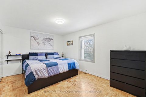 Photo 14 at 41 Wilson Street E, Perth