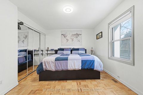 Photo 15 at 41 Wilson Street E, Perth