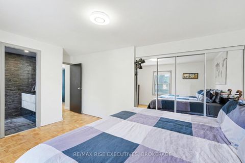 Photo 16 at 41 Wilson Street E, Perth