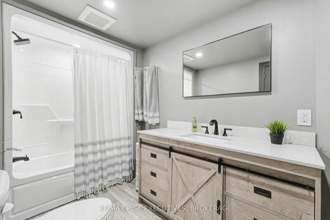 Photo 21 at 41 Wilson Street E, Perth