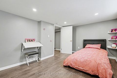 Photo 25 at 41 Wilson Street E, Perth