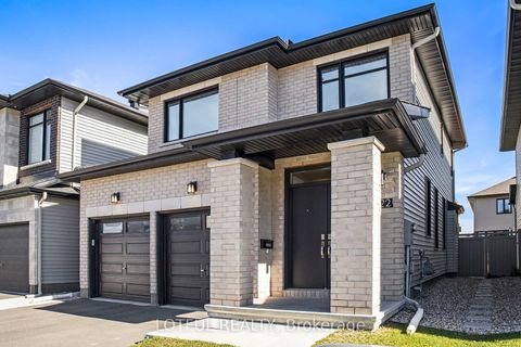 Photo 1 at 522 Ascender Avenue, Mer Bleue/Bradley Estates/Anderson Park, Orleans