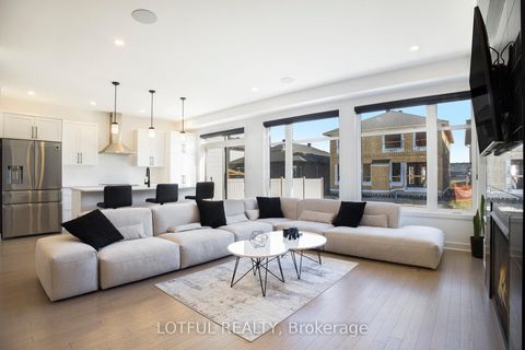 Photo 4 at 522 Ascender Avenue, Mer Bleue/Bradley Estates/Anderson Park, Orleans