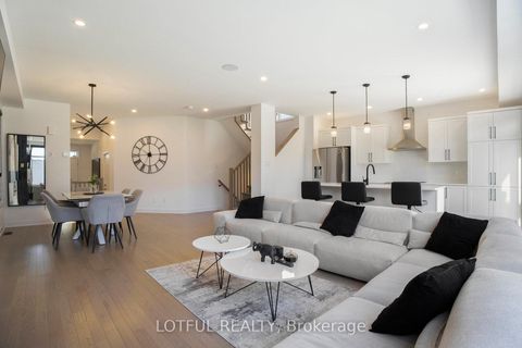 Photo 5 at 522 Ascender Avenue, Mer Bleue/Bradley Estates/Anderson Park, Orleans