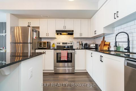 Photo 6 at 852 Atlas Terrace, Emerald Meadows/Trailwest, Kanata