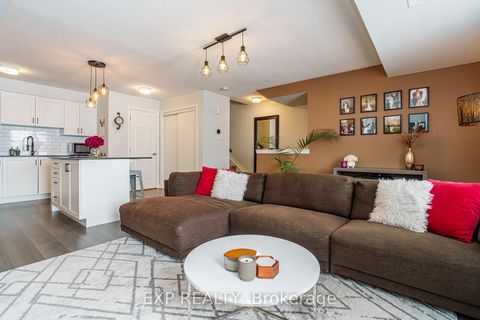 Photo 10 at 852 Atlas Terrace, Emerald Meadows/Trailwest, Kanata