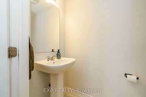 Photo 14 at 852 Atlas Terrace, Emerald Meadows/Trailwest, Kanata