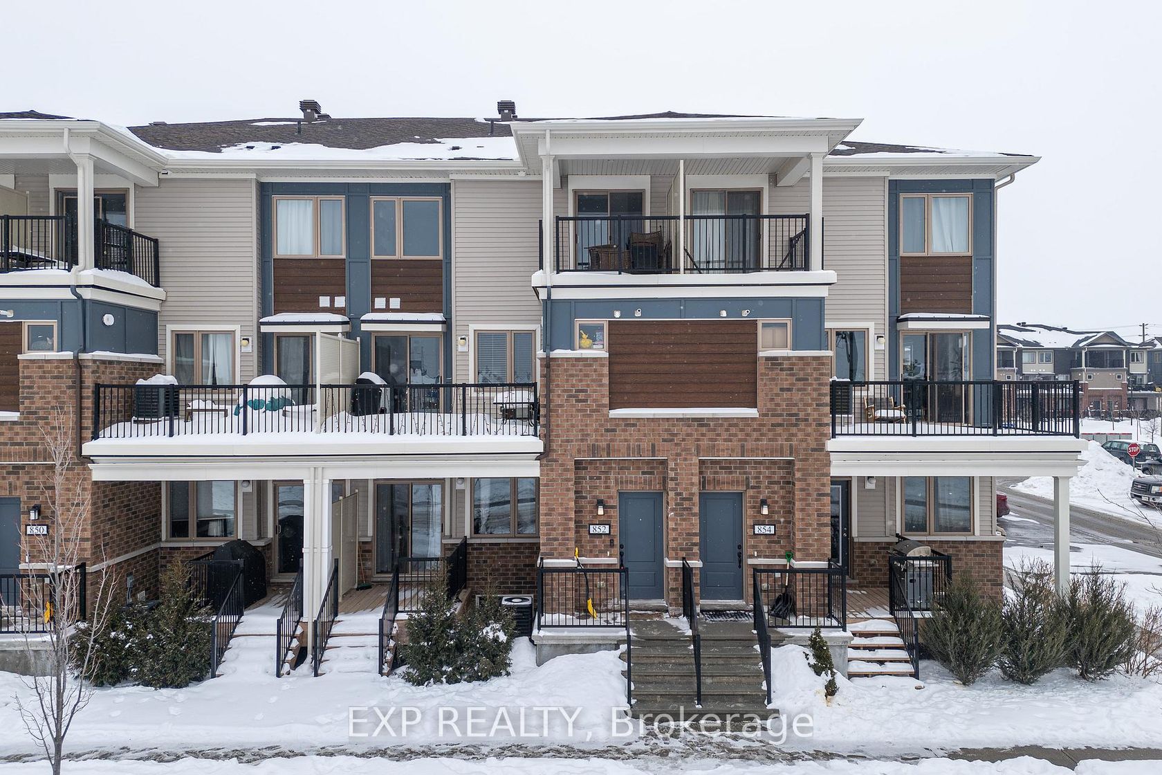 852 Atlas Terrace, Emerald Meadows/Trailwest, Kanata 2