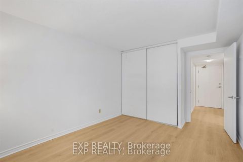 Photo 13 at 204 - 475 Laurier Avenue W, Ottawa Centre