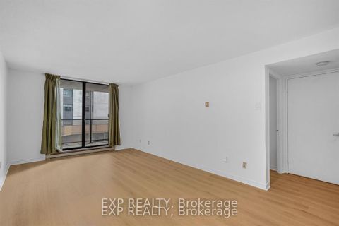 Photo 16 at 204 - 475 Laurier Avenue W, Ottawa Centre
