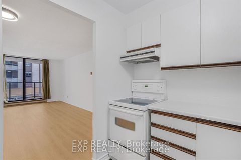 Photo 23 at 204 - 475 Laurier Avenue W, Ottawa Centre