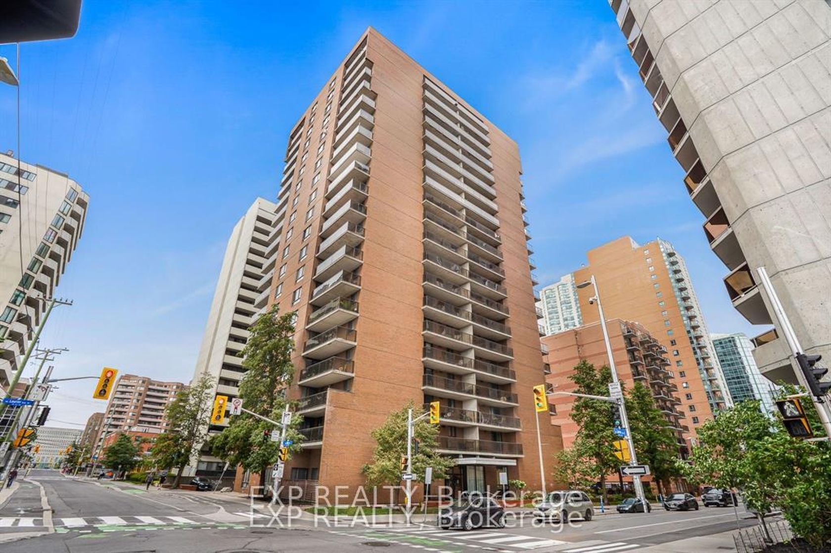 204 - 475 Laurier Avenue W, Ottawa Centre 2