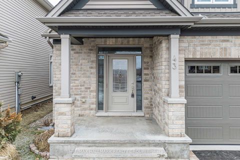 Photo 2 at 43 Cento Way, Stittsville (North), Stittsville