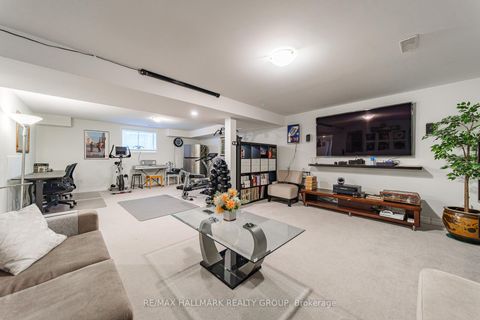 Photo 43 at 43 Cento Way, Stittsville (North), Stittsville