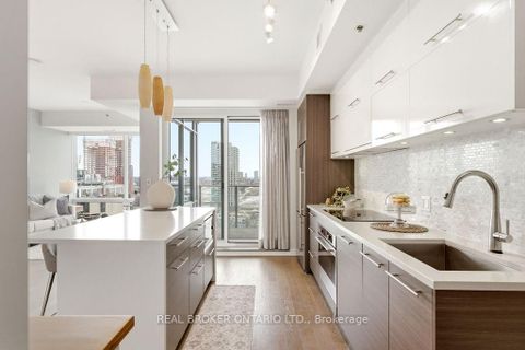 Photo 4 at 1403 - 428 Sparks Street, Ottawa Centre