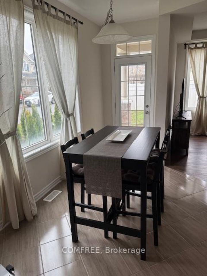 Photo 7 at 784 Logperch Circle, Nepean (Half Moon Bay), Ottawa