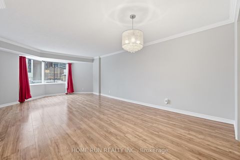 Photo 5 at 104 - 151 Bay Street, Ottawa Centre