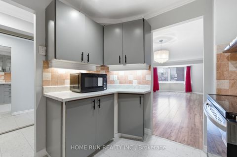 Photo 12 at 104 - 151 Bay Street, Ottawa Centre