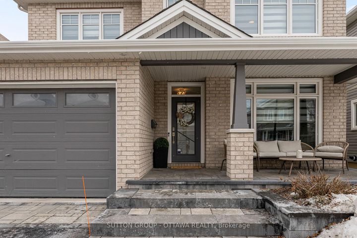 Photo 2 at 571 Egret Way, Nepean (Half Moon Bay), Ottawa
