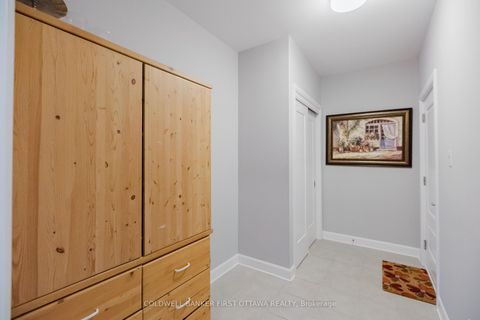 Photo 12 at 896 Sendero Way, Remainder of Stittsville & Area, Stittsville