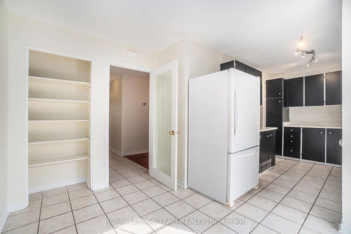 Photo 8 at 440 Kintyre Private, Nepean (Carleton Square), Ottawa