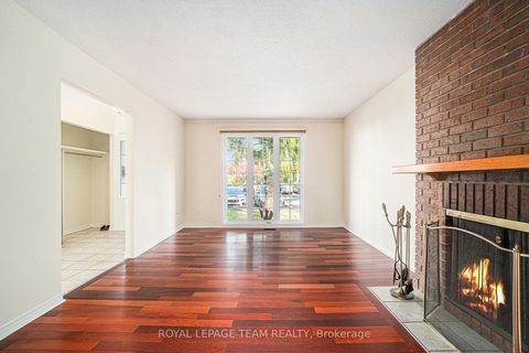 Photo 1 at 440 Kintyre Private, Nepean (Carleton Square), Ottawa