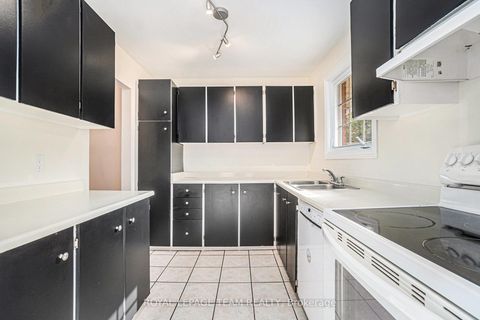 Photo 6 at 440 Kintyre Private, Nepean (Carleton Square), Ottawa