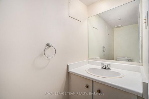 Photo 10 at 440 Kintyre Private, Nepean (Carleton Square), Ottawa
