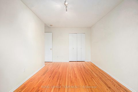 Photo 11 at 440 Kintyre Private, Nepean (Carleton Square), Ottawa