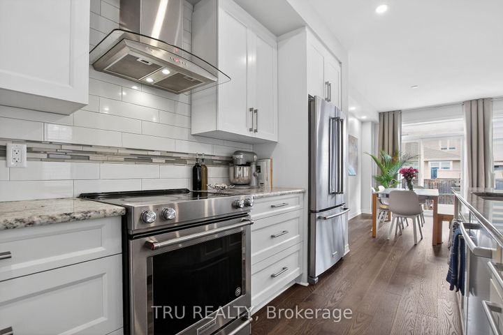 Photo 7 at 2850 Grand Canal Street, Nepean (Half Moon Bay), Ottawa