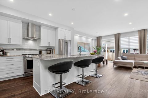 Photo 4 at 2850 Grand Canal Street, Nepean (Half Moon Bay), Ottawa