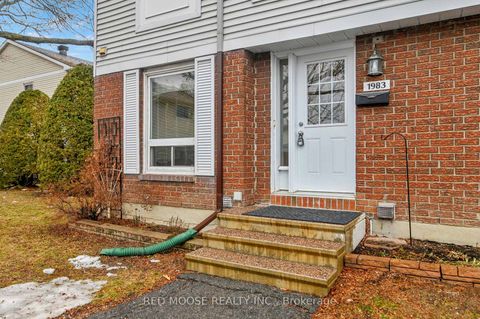 Photo 2 at 1983 Greenvale Lane, Chateauneuf, Orleans