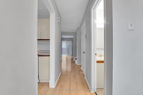 Photo 5 at 1983 Greenvale Lane, Chateauneuf, Orleans